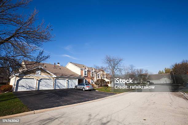 Chicago Townhomes Suburbana - Fotografie stock e altre immagini di Chicago - Illinois - Chicago - Illinois, Edificio residenziale, Garage