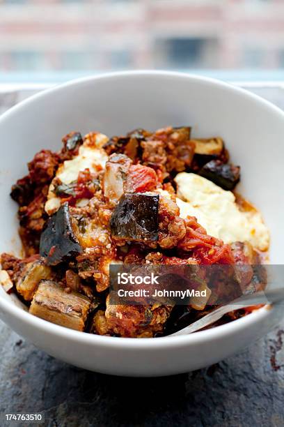 Moussaka Stockfoto und mehr Bilder von Aubergine - Aubergine, Essgeschirr, Feta