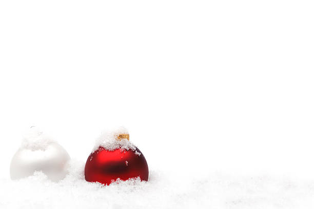 enfeites natal com neve - snow fake snow isolated christmas ornament - fotografias e filmes do acervo