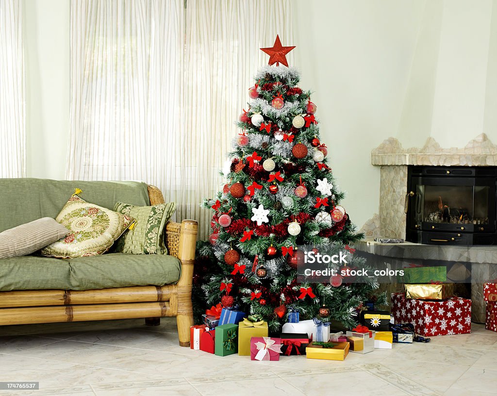 Рождественская ёлка - Стоковые фото Ёлочные игрушки роялти-фри
