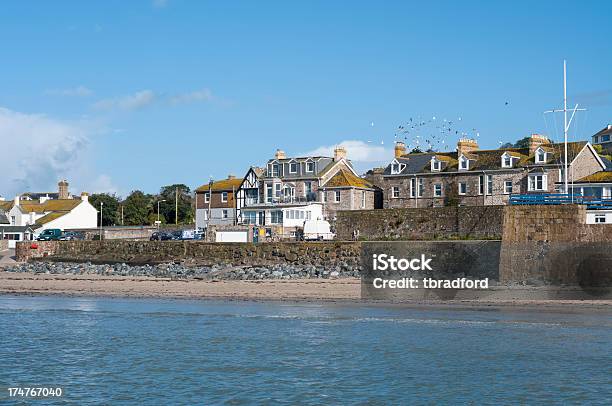 Shoreline На Penzance В Английском Графстве Корнуолл — стоковые фотографии и другие картинки Пензанс