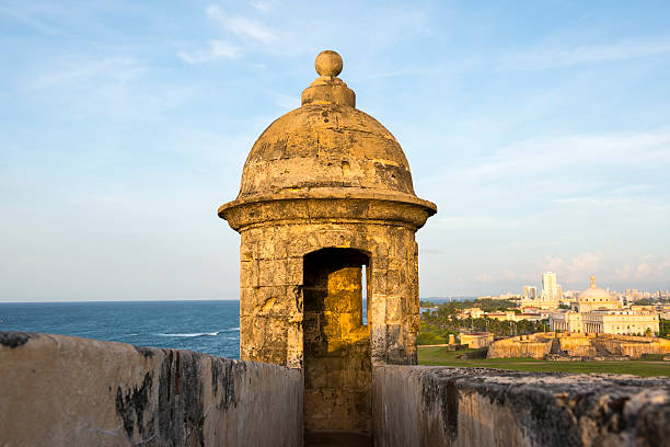 늙음 샌환 푸에르토리코 - castillo de san cristobal 뉴스 사진 이미지