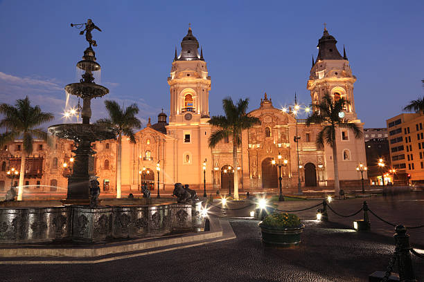 plaza mayor i katedry w lima, peru - lime zdjęcia i obrazy z banku zdjęć