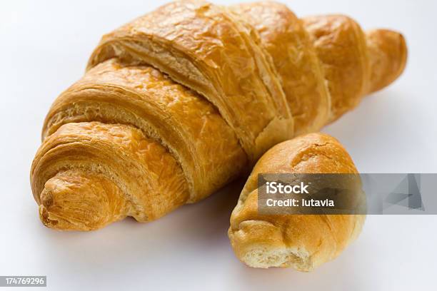 Photo libre de droit de Des Croissants banque d'images et plus d'images libres de droit de Aliment - Aliment, Aliments et boissons, Blanc