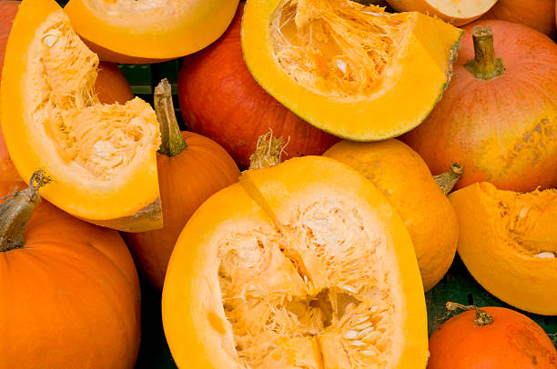 pumpkins - kurbis fotografías e imágenes de stock