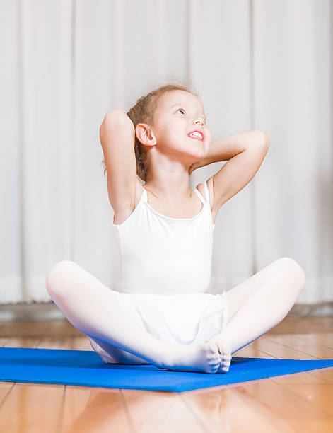 istock Little girl in ballet suit 174770454