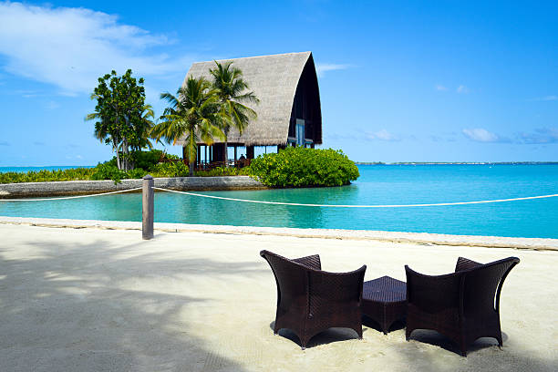 hermosa playa arquitectura - beach house villa bar fotografías e imágenes de stock