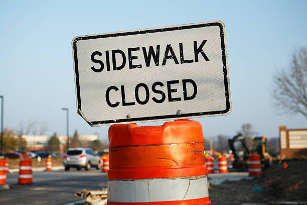 istock Close up of sidewalk closed sign. 174771096