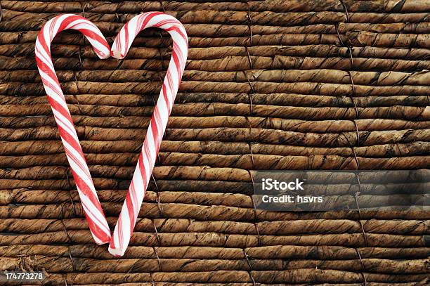 Zwei Zuckerstangen Für Weihnachten Am Reed Hintergrund Copyspace Stockfoto und mehr Bilder von Advent