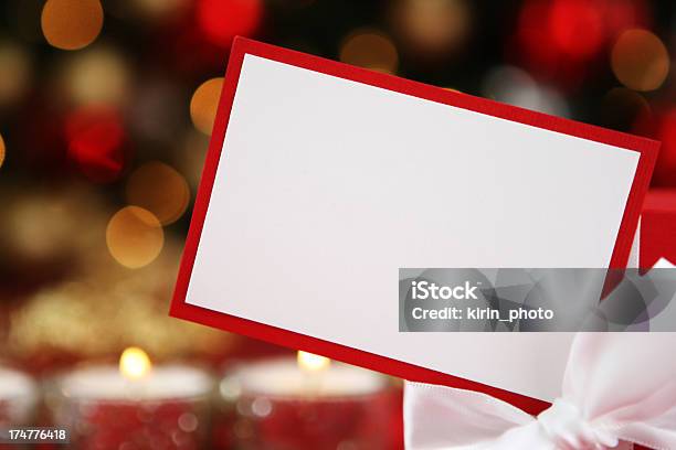 Regalo De Navidad Foto de stock y más banco de imágenes de Anuncio - Anuncio, Cartel, Celebración - Acontecimiento