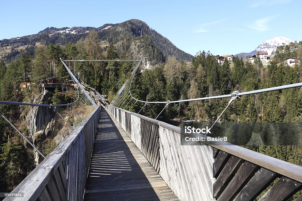 Holz-Brücke-österreichischen Alpen, Tirol. - Lizenzfrei Alpen Stock-Foto
