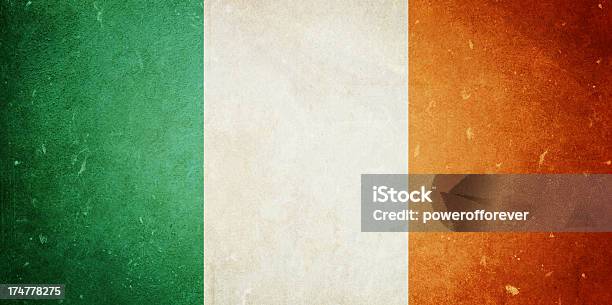 Bandiera Di Irlanda - Fotografie stock e altre immagini di Bandiera della Repubblica d'Irlanda - Bandiera della Repubblica d'Irlanda, Bandiera, Bandiera nazionale