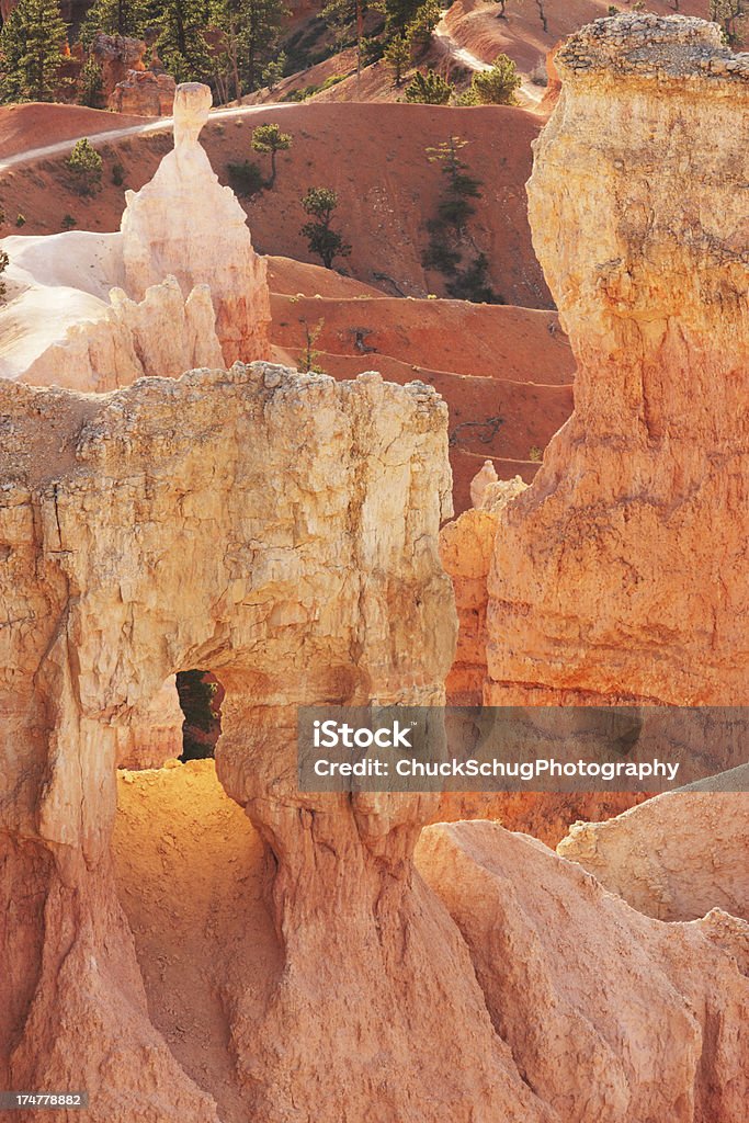 Bryce Canyon Chaminé-de-fada erosão - Foto de stock de Afloramento royalty-free