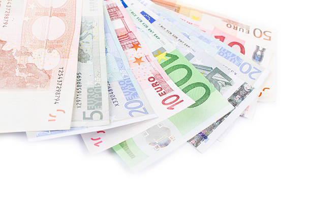 istock euro cash 174779781