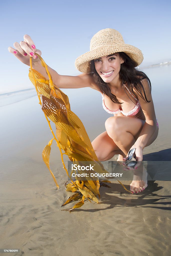 Menina na praia - Royalty-free Alga marinha Foto de stock