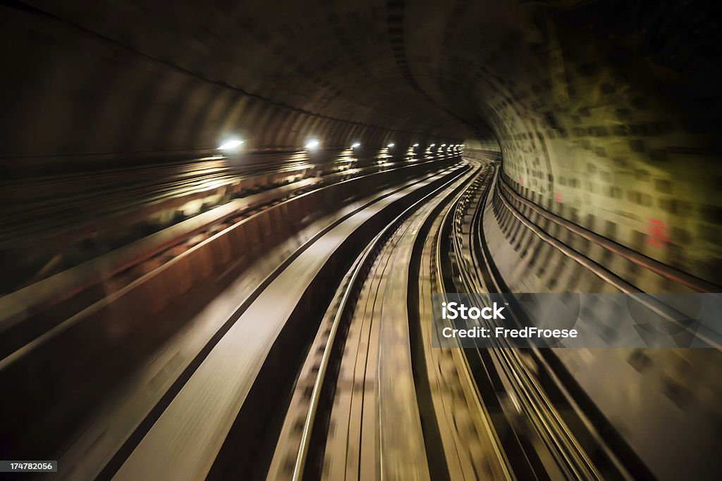 Реальное туннель с высокой скорости - Стоковые фото Абстрактный роялти-фри