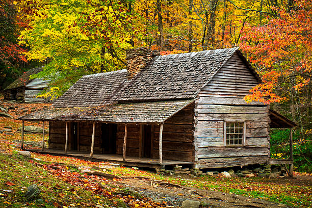 cabina, roaring fork, montañas great smoky, gatlinburg tennessee, ee.uu. - house appalachian mountains architectural feature architectural styles fotografías e imágenes de stock