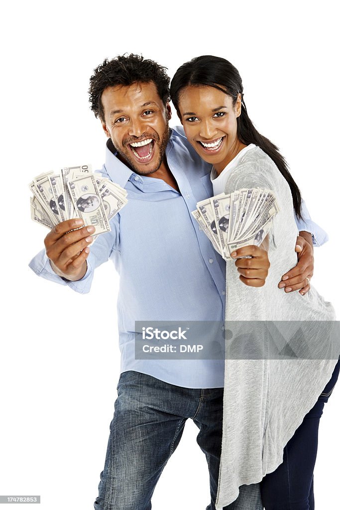Afro americano pareja entusiasmados con dinero - Foto de stock de Parejas libre de derechos