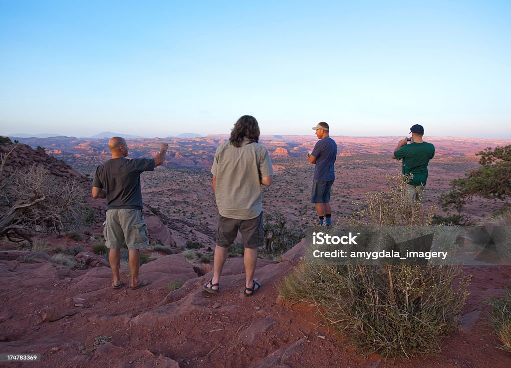 Sonnenuntergang Landschaft Männer reden - Lizenzfrei Alpenglühen Stock-Foto