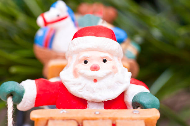 istock Santa bringing toys 174783672