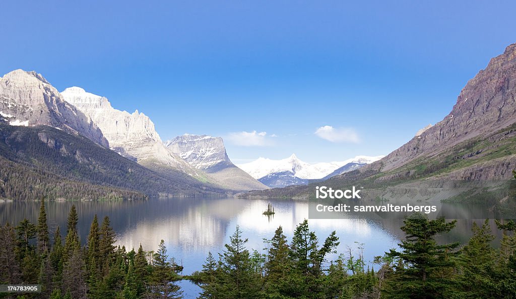 Lago Saint Mary - Foto stock royalty-free di Parco Nazionale Glacier