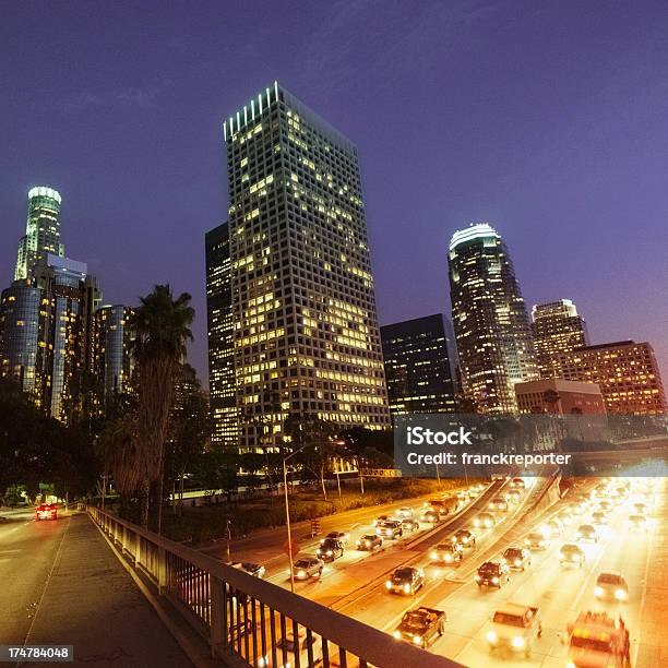 Photo libre de droit de Le Centreville De Los Angeles À Minuit Heure De Pointe banque d'images et plus d'images libres de droit de Autoroute