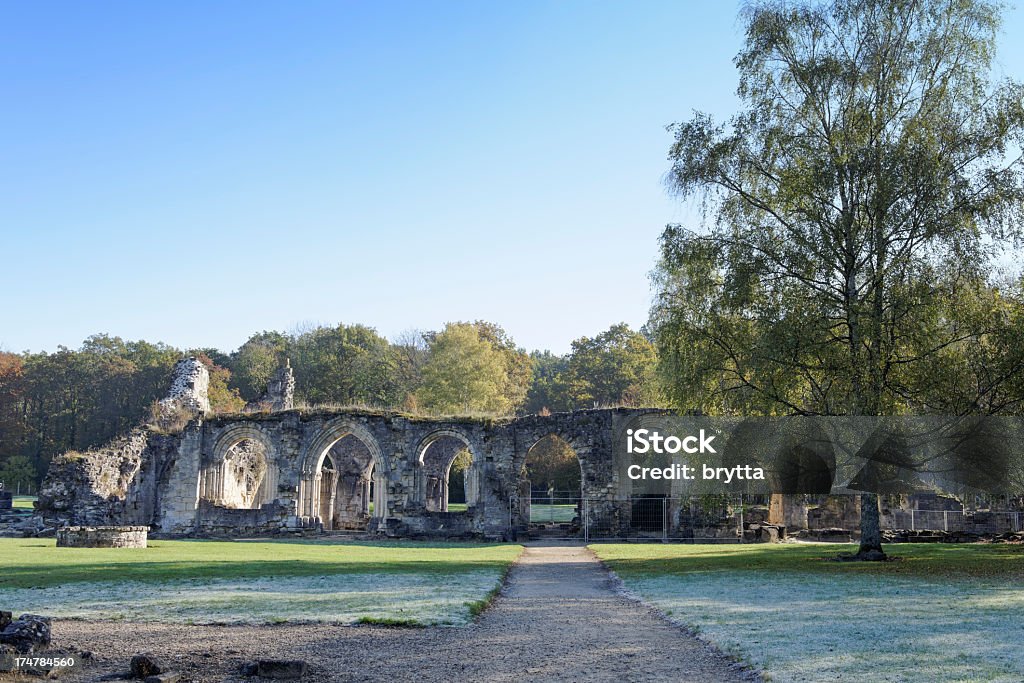 Ruinas de Vauclair abbey - Foto de stock de Abadía libre de derechos