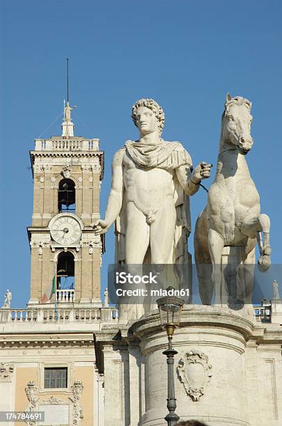 Estatua De Renacimiento Foto de stock y más banco de imágenes de Estatua - Estatua, Fotografía - Imágenes, Italia