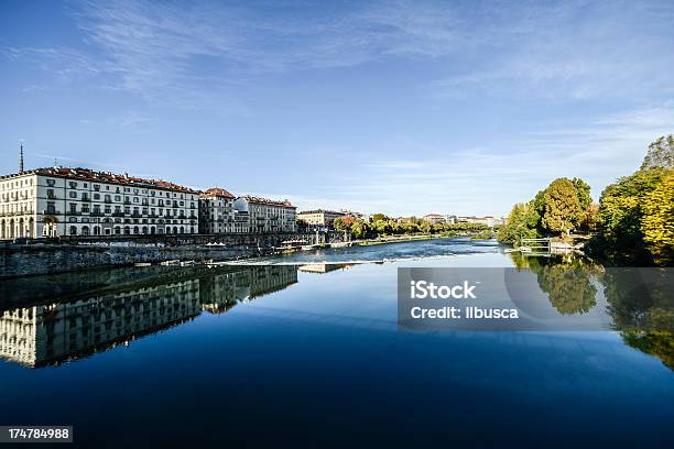 Photo libre de droit de Fleuve Pô À Turin banque d'images et plus d'images libres de droit de Bleu - Bleu, Bâtiment vu de l'extérieur, Ciel