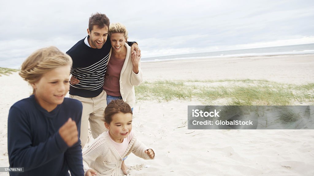 Corrida, dad's vai se conosco! - Foto de stock de Adulto royalty-free