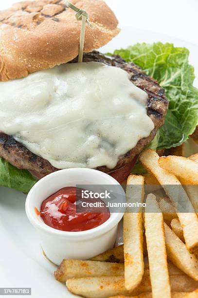 Cheeseburger - Fotografie stock e altre immagini di Alla brace - Alla brace, Alla griglia, Cheeseburger