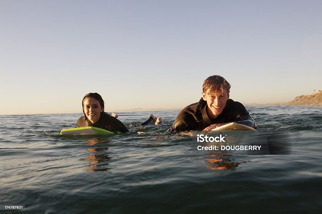 Surfers - Стоковые фото Близость роялти-фри