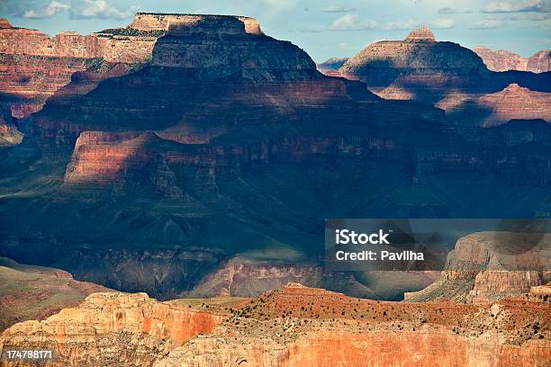 Cień Na Wielki Kanion Arizona Usa - zdjęcia stockowe i więcej obrazów Ameryka - Ameryka, Bez ludzi, Chmura