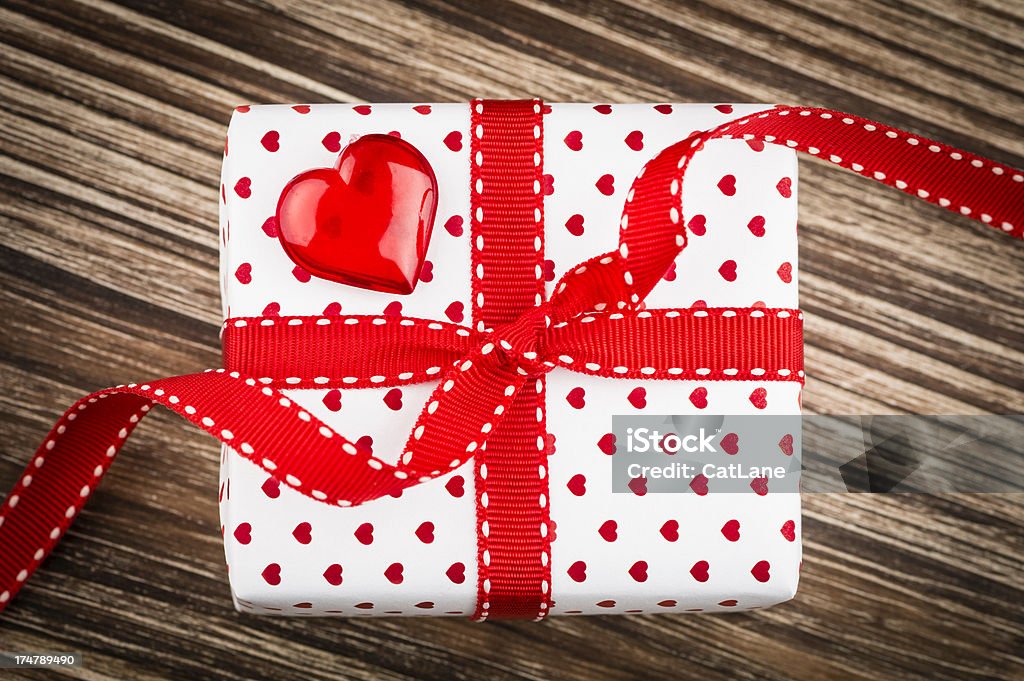 Des cadeaux pour la Saint-Valentin avec coeur - Photo de Amour libre de droits