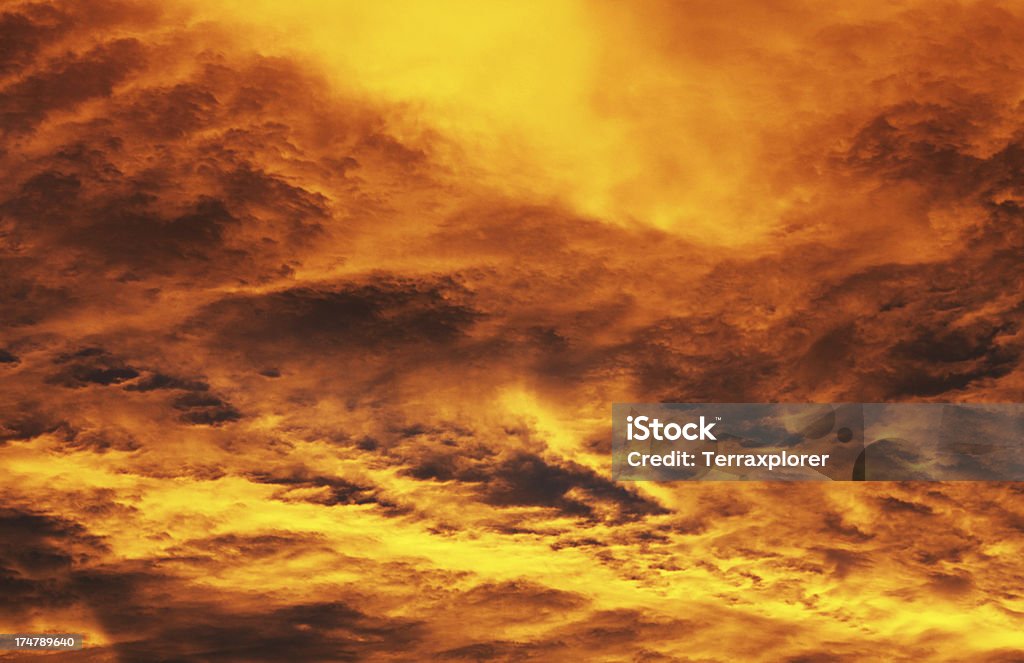 Cielo de fuego - Foto de stock de Abstracto libre de derechos