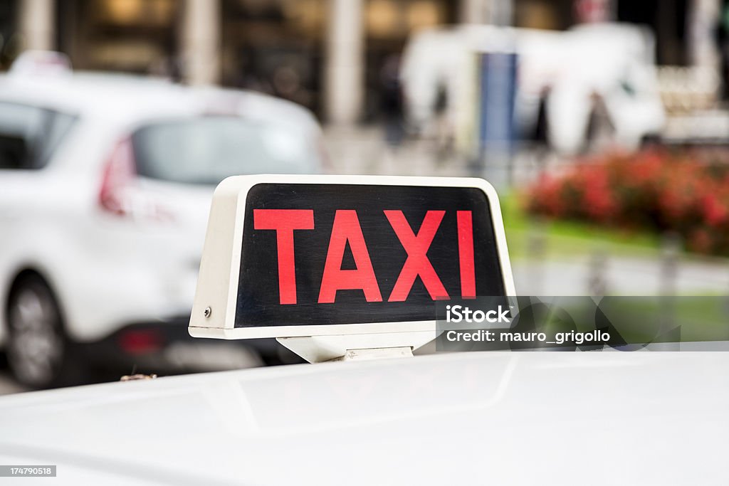 Enseigne de Taxi - Photo de Affaires libre de droits