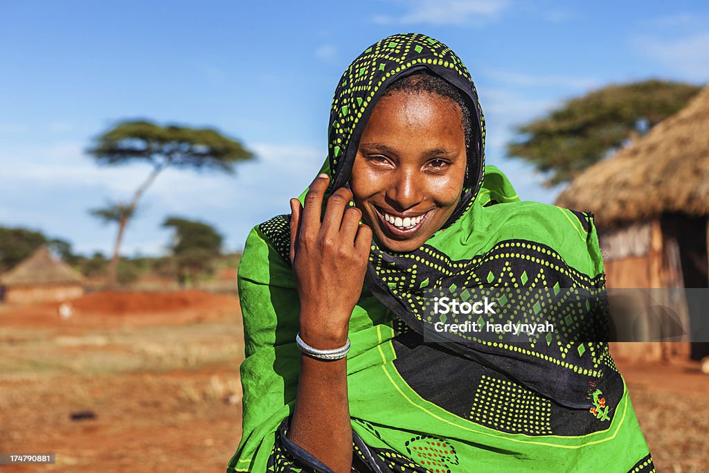 Ritratto di giovane donna da Borana, Etiopia, Africa - Foto stock royalty-free di Ritratto