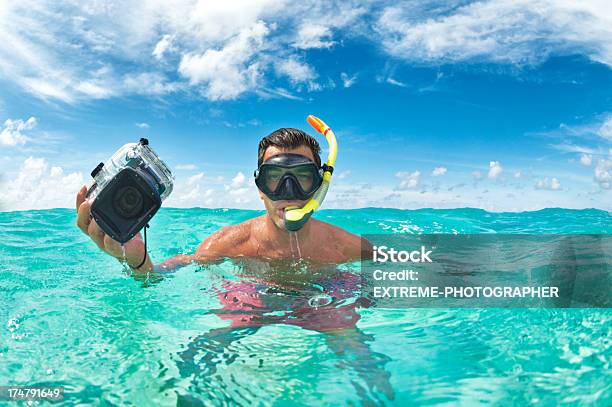 Fotografo Subacqueo - Fotografie stock e altre immagini di Acqua - Acqua, Ambientazione esterna, Animale