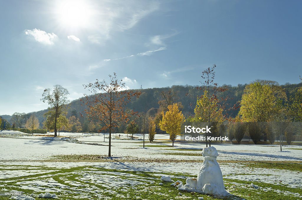 Frühen Schnee und ersten Schneemann im Oktober - Lizenzfrei Ahorn Stock-Foto