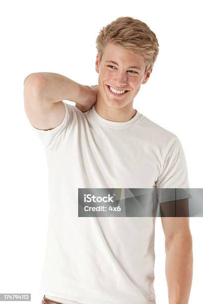 매력적인 젊은 남자 웃음소리 18-19세에 대한 스톡 사진 및 기타 이미지 - 18-19세, T 셔츠, 갈색 머리