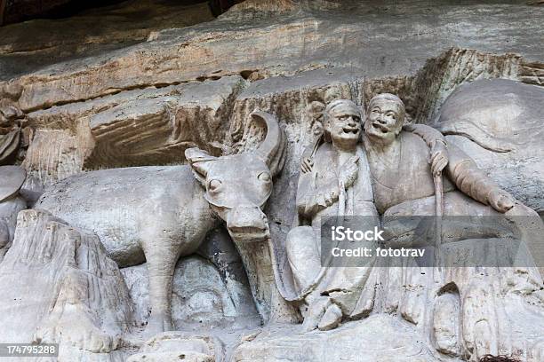 Estatuas Budistas En Dazu Las Esculturas En Piedra Foto de stock y más banco de imágenes de Asia - Asia, Buda, Budismo