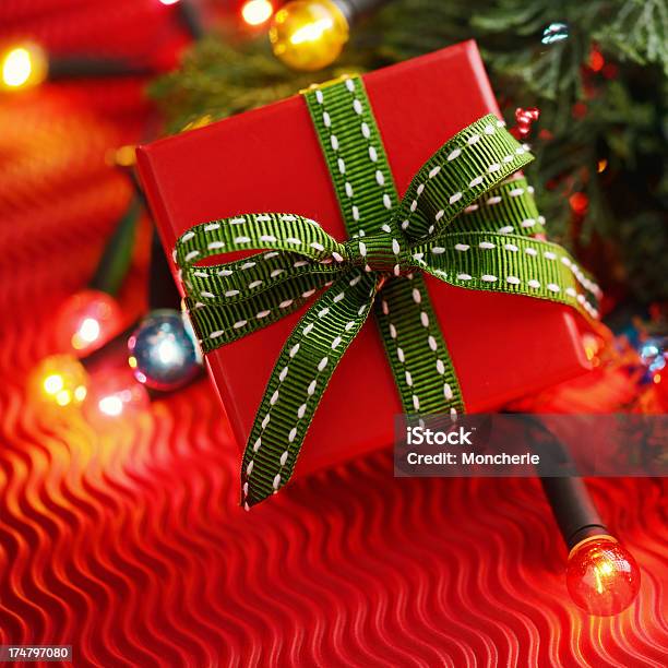 クリスマスプレゼント照明 - お祝いのストックフォトや画像を多数ご用意 - お祝い, ちょう結び, クリスマス