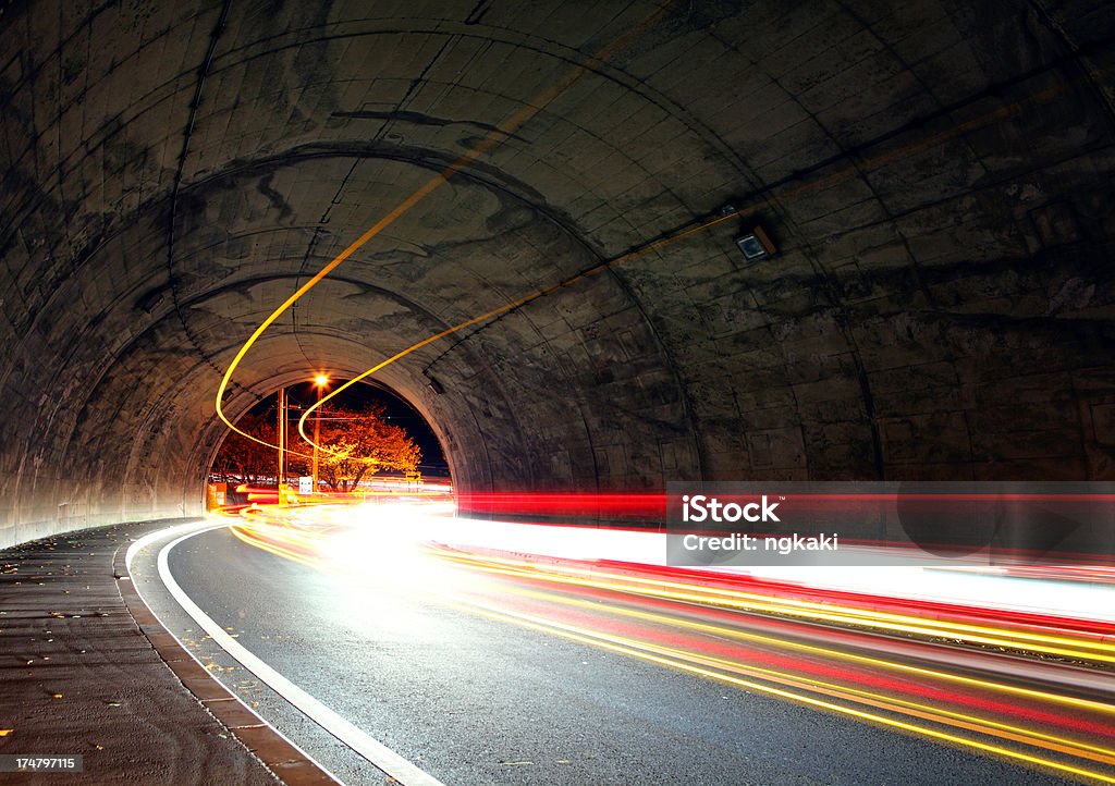 Túnel, el sendero de - Foto de stock de Curva - Forma libre de derechos