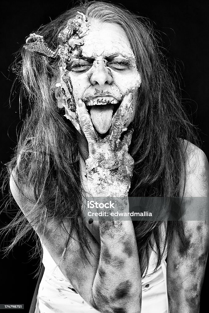 Zombie Beauty Queen-V para a vitória - Foto de stock de Morto-vivo royalty-free