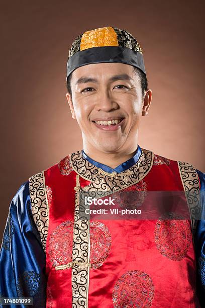 Homem Chinês - Fotografias de stock e mais imagens de 30-39 Anos - 30-39 Anos, 40-49 Anos, Adulto