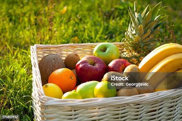 Frutta Fresca - Fotografie stock e altre immagini di Abbondanza - Abbondanza, Agrume, Alimentazione sana