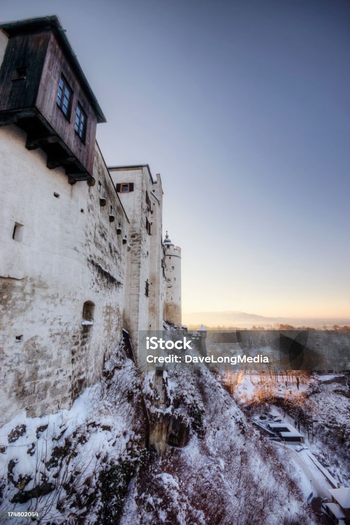 Fortezza di Hohensalzburg in inverno - Foto stock royalty-free di Ambientazione esterna