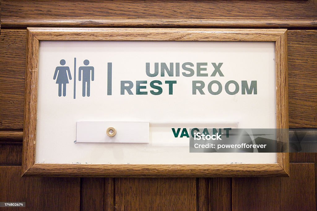 Banheiro unissex Placa de Vaga - Foto de stock de Banheiro Público royalty-free