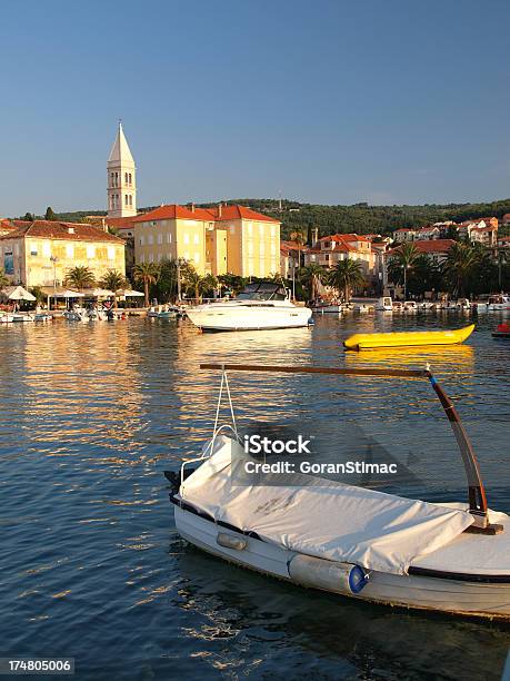 Supetar Stockfoto und mehr Bilder von Abenddämmerung - Abenddämmerung, Adriatisches Meer, Alt