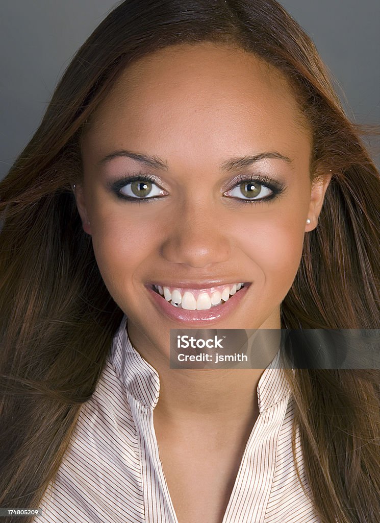 美しいアフリカ系アメリカ人の十代の少女 - 18歳から19歳のロイヤリティフリーストックフォト